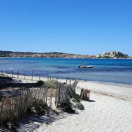 Сasa de vacaciones Aux Pieds Des Montagnes Calenzana