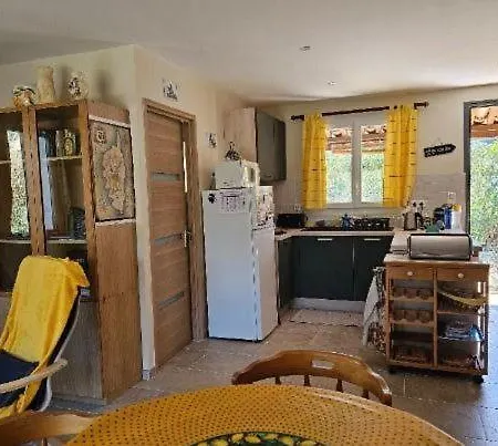 Aux Pieds Des Montagnes Сasa de vacaciones *